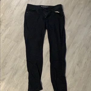 All black levis jeans